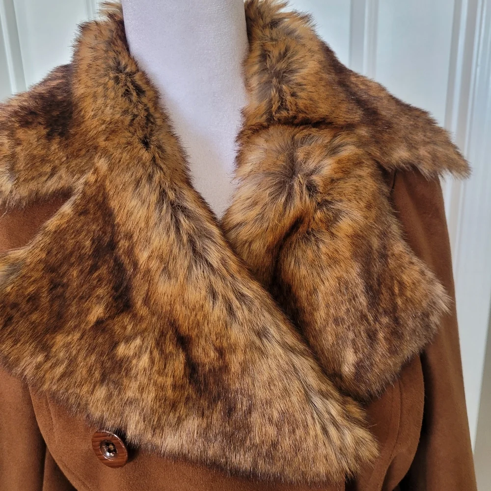 NWOT Chico's Faux Suede with Faux Fur - Perfect for the Season! - Picture 2 of 4